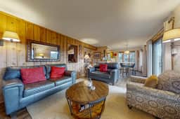 Deer Mountain Lodge South - Image 2