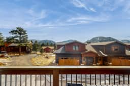 Timber Mountain Retreat - Image 2