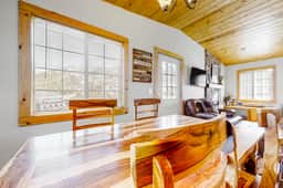 Rocky Mountain Sunshine Cabin - Image 5