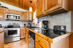 Rocky Mountain Sunshine Cabin - Image 3