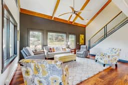 Crest Cabin - Image 5