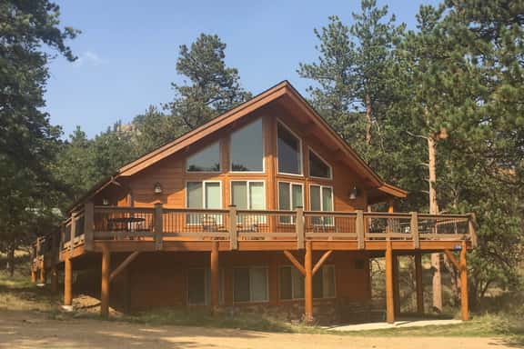 Twin Pines Cabin - Image 1