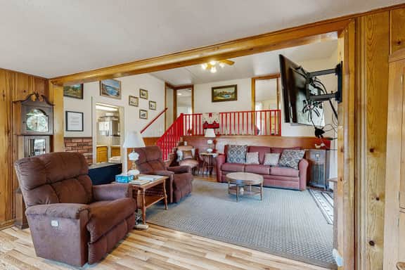 Grandma's Cabin - Image 4