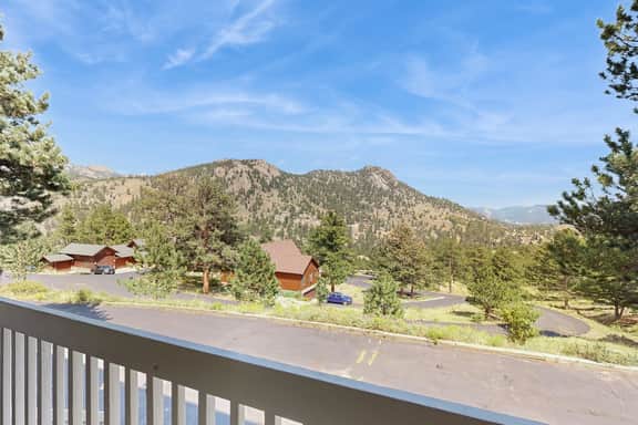 Camelot on Deer Mountain - Image 4