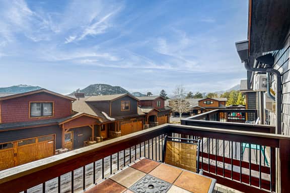 Timber Mountain Retreat - Image 3