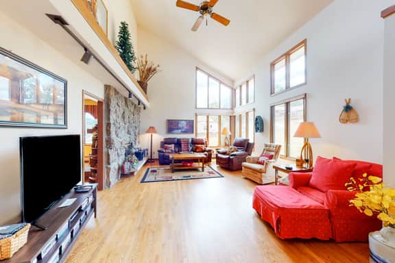 Elk Ridge Retreat - Image 5